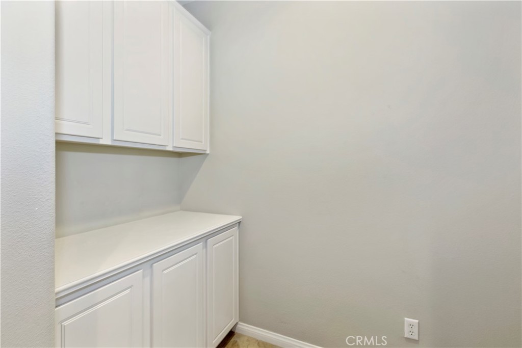 11111 Evergreen Property Photo 25