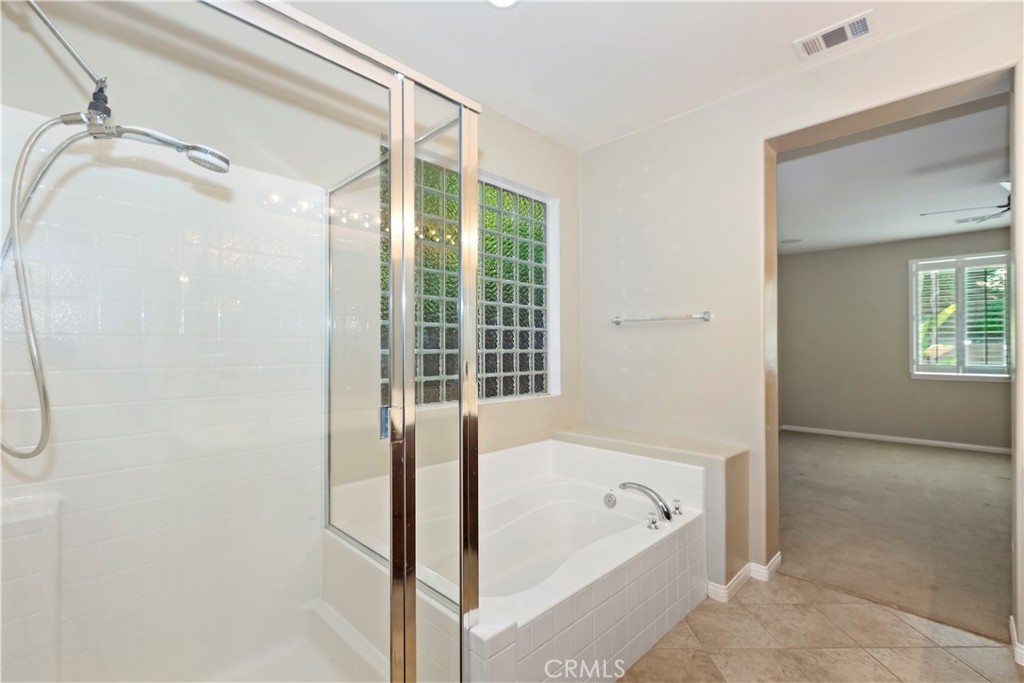 11111 Evergreen Property Photo 32
