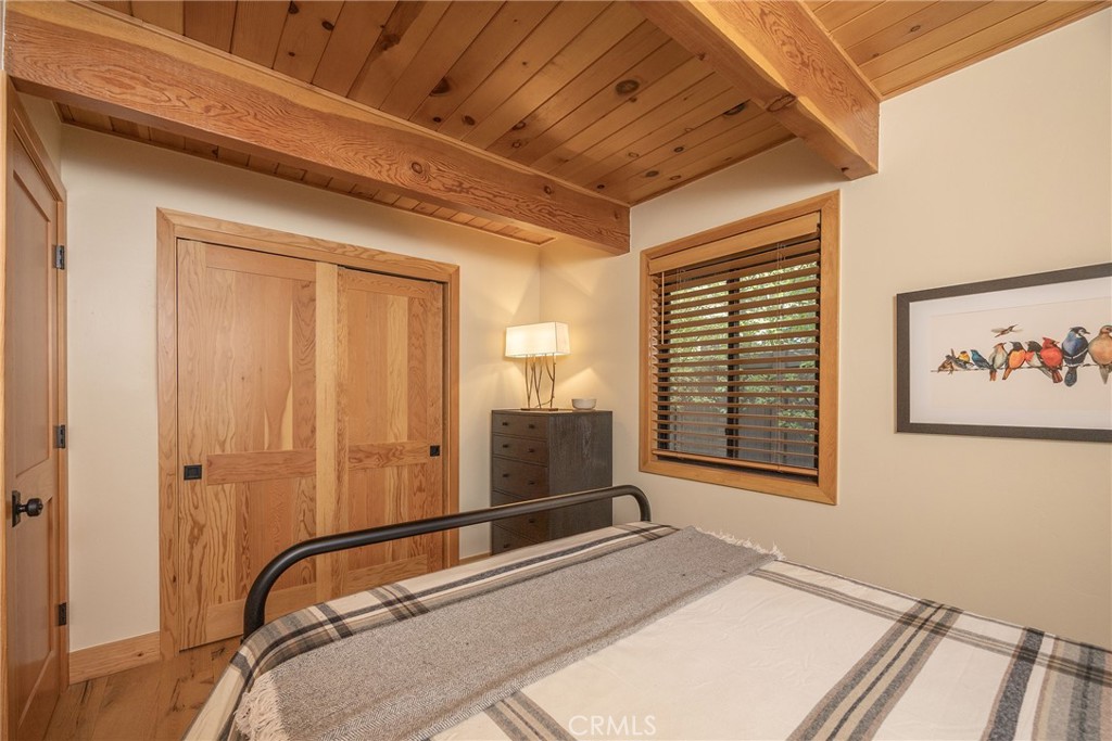 39207 Robin Road Property Photo 23