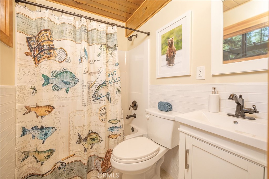 39207 Robin Road Property Photo 24