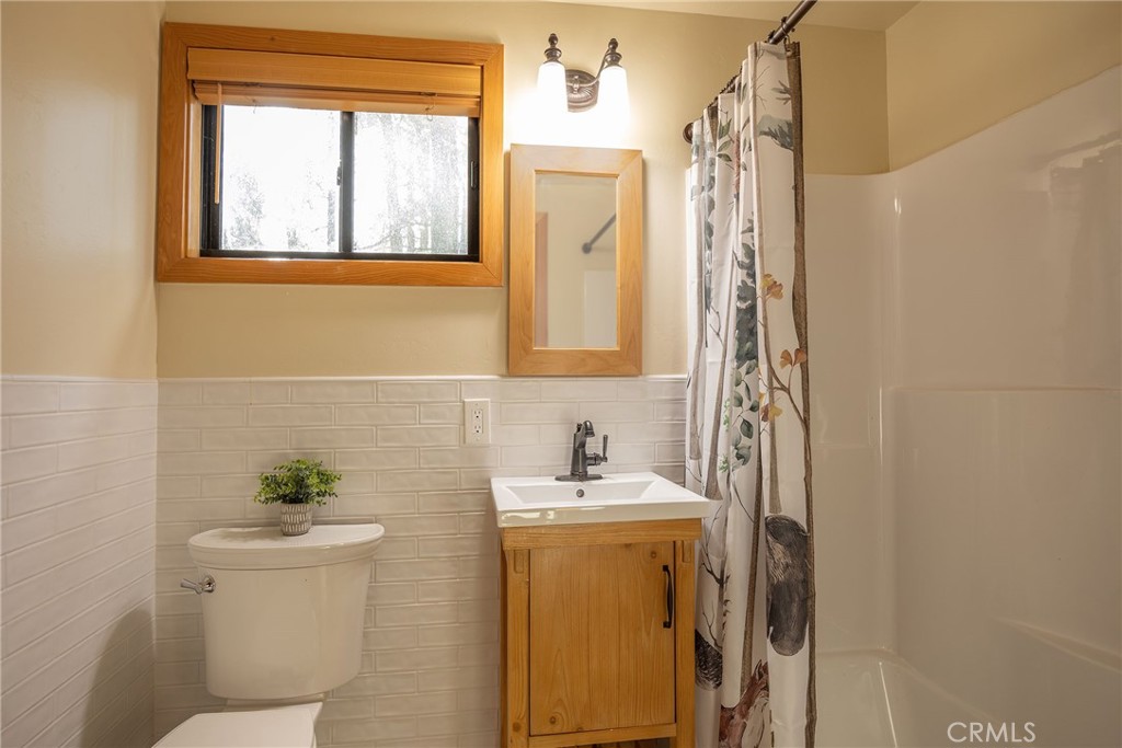 39207 Robin Road Property Photo 32