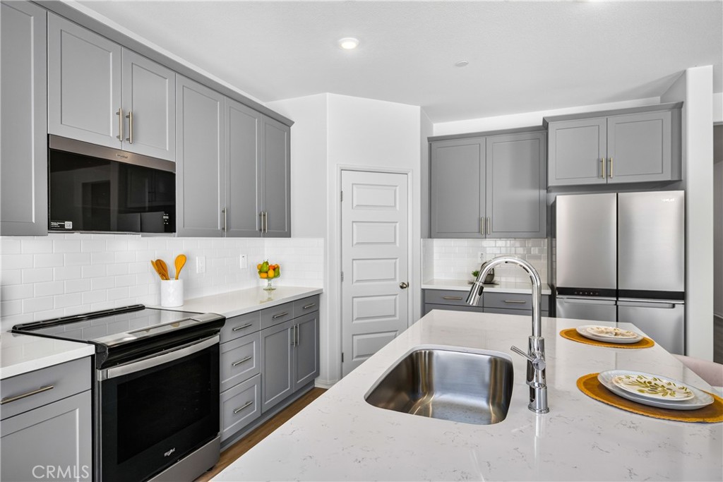 35056 Ouimet Property Photo 6