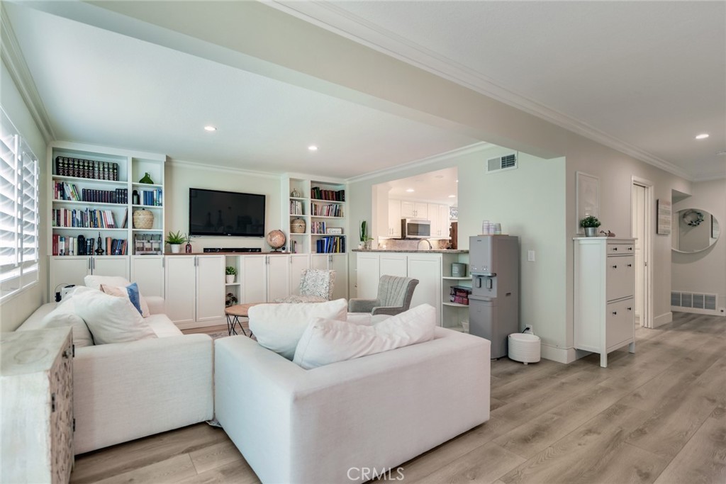 5556 E Vista Del Este Property Photo 7
