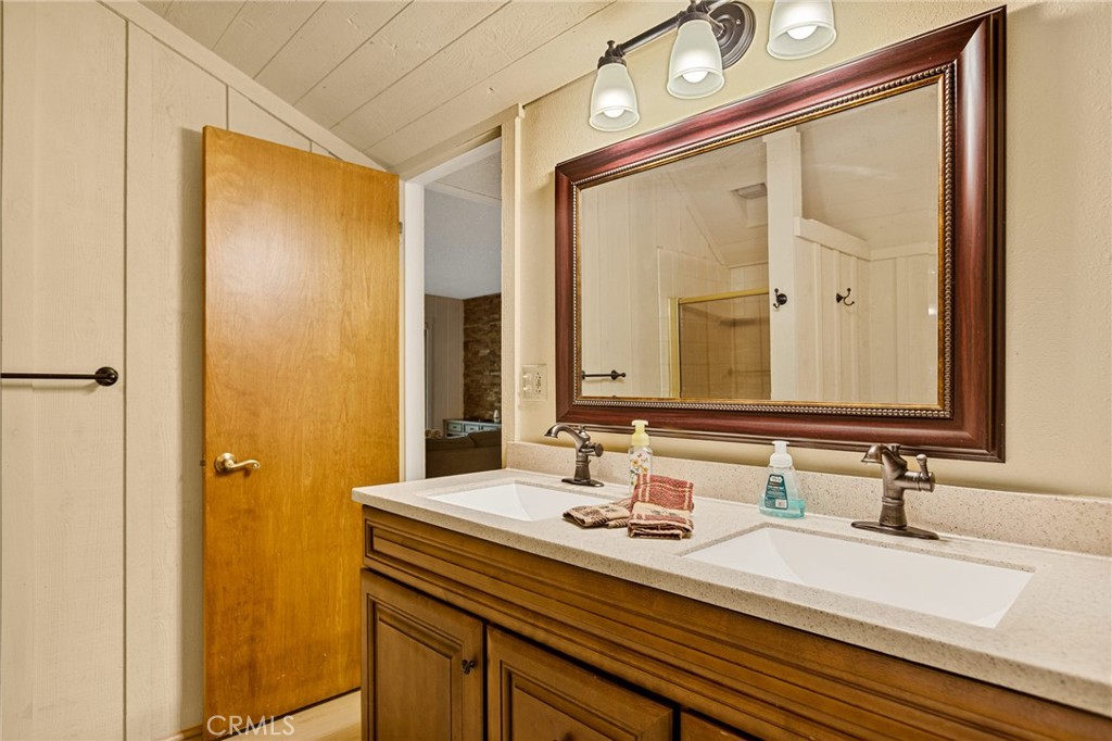 824 Oakmont Lane Property Photo 26