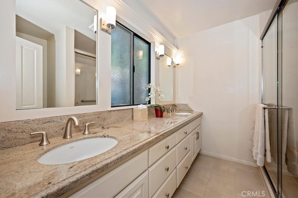 789 Jagerhorn Dr Property Photo 7