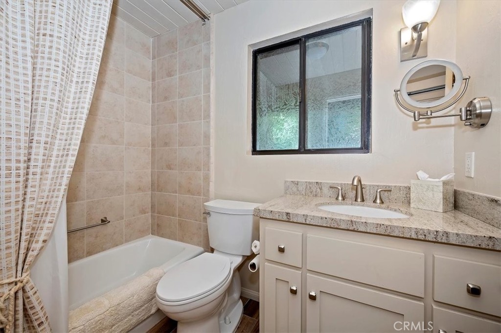789 Jagerhorn Dr Property Photo 9