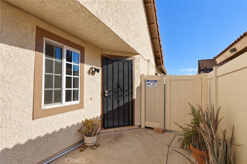 23481 Dome St Property Photo 8