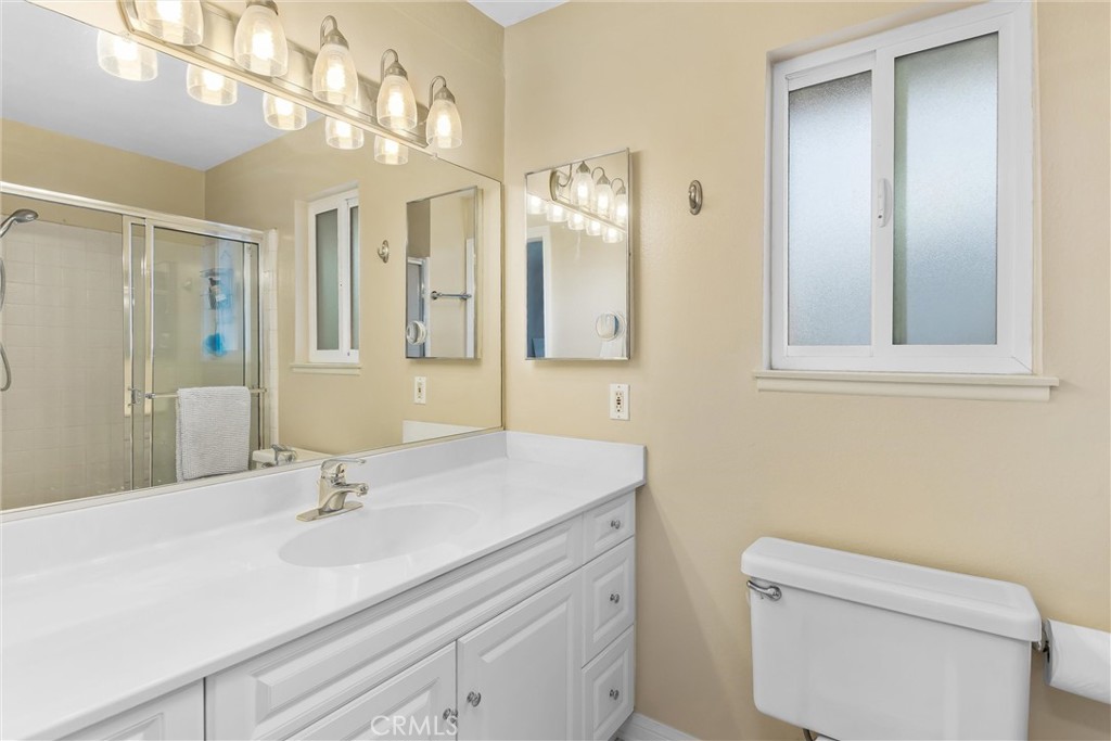 137 Channing Street Property Photo 24