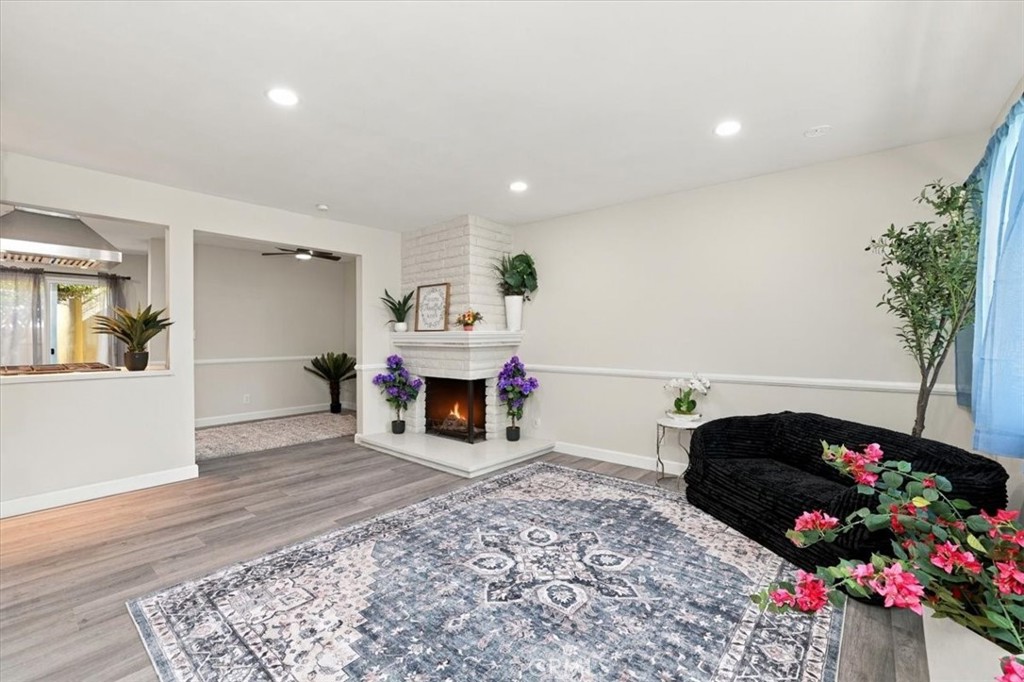 13656 Red Hill Property Photo 8