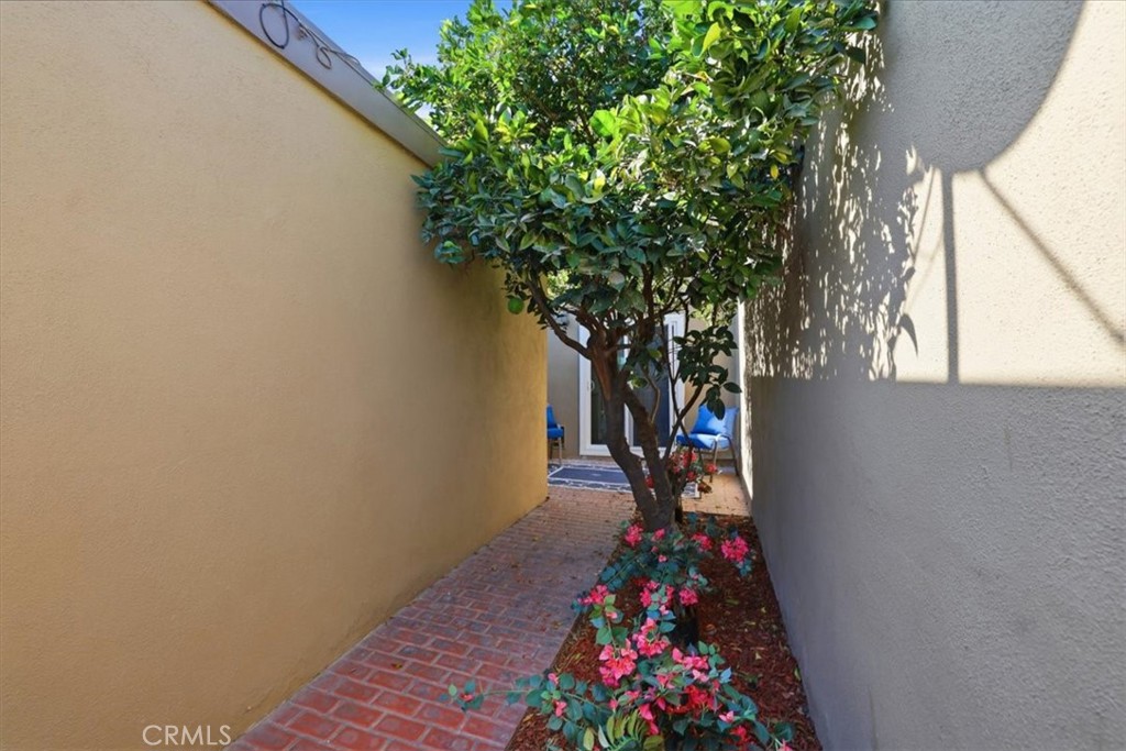 13656 Red Hill Property Photo 25
