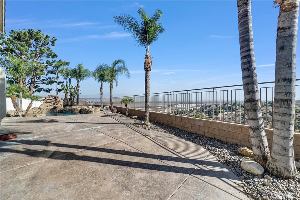 4100 Mount Cantara Property Photo 24