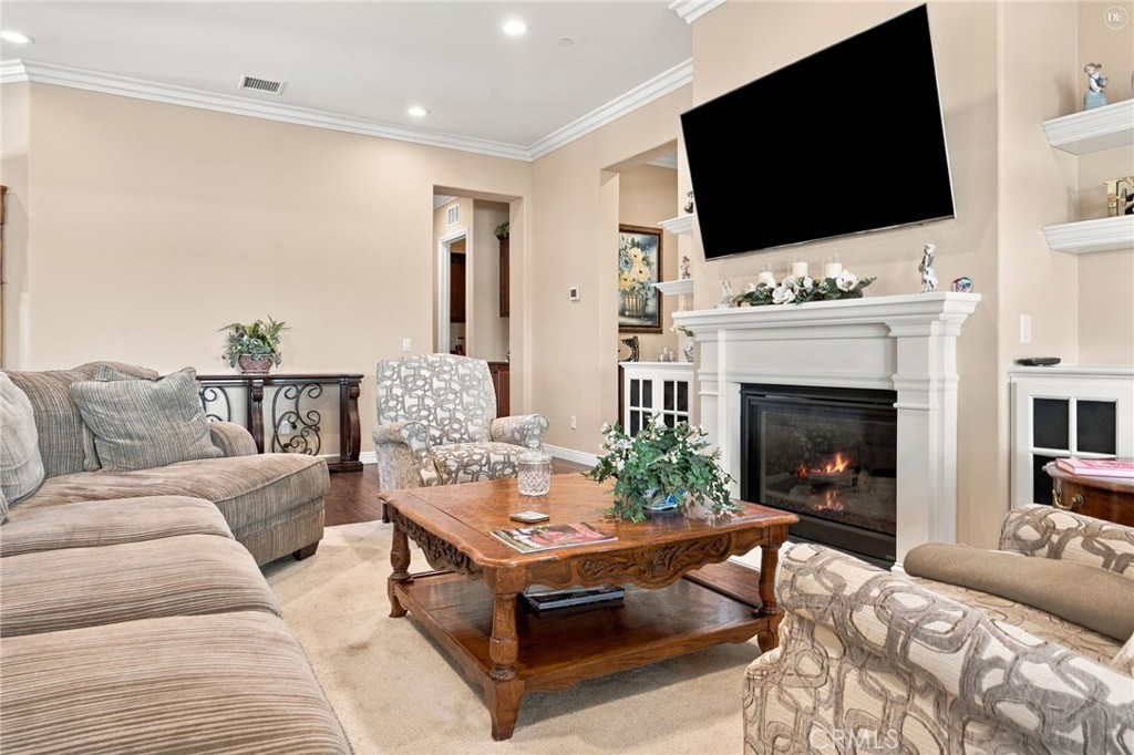 475 Whitney Peak Property Photo 8