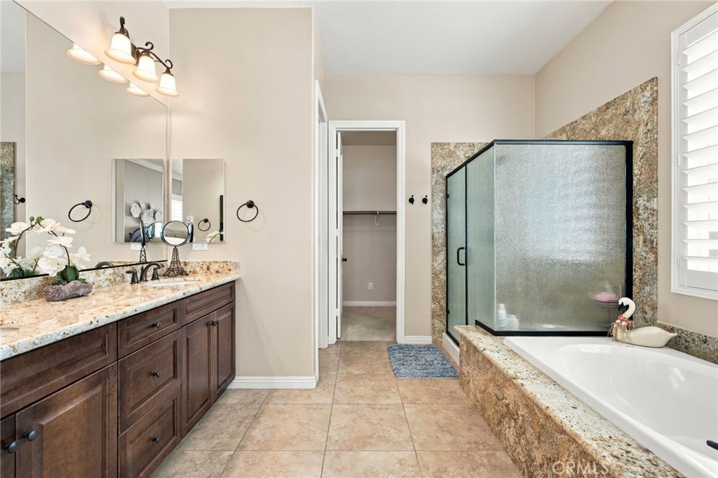 475 Whitney Peak Property Photo 30
