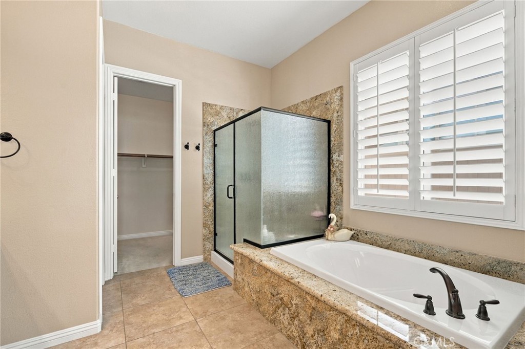 475 Whitney Peak Property Photo 31