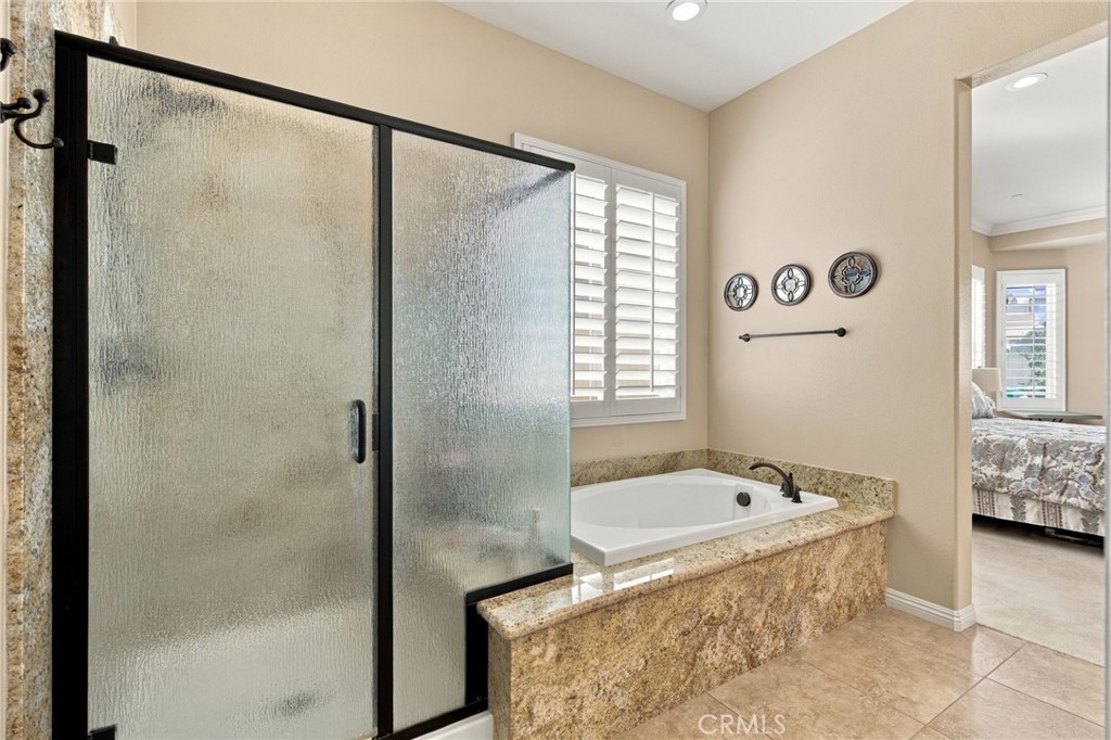 475 Whitney Peak Property Photo 32