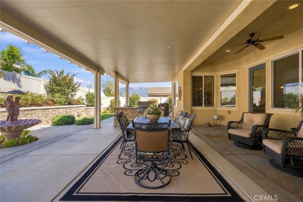 475 Whitney Peak Property Photo 43
