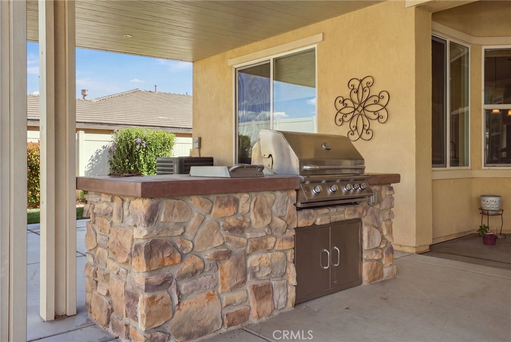 475 Whitney Peak Property Photo 44