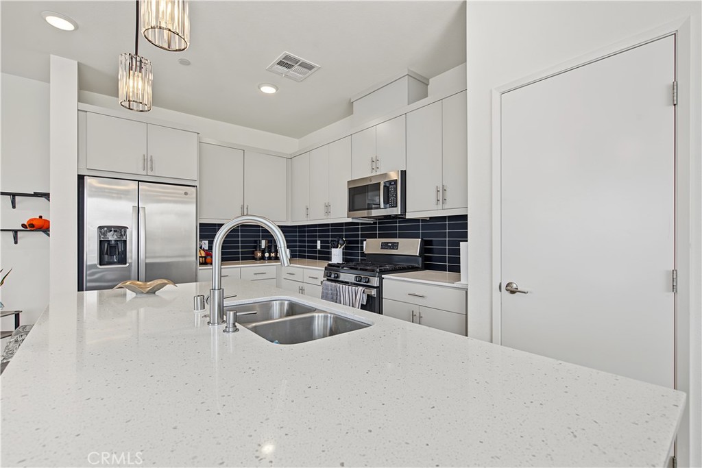 35104 Crop Place Property Photo 23