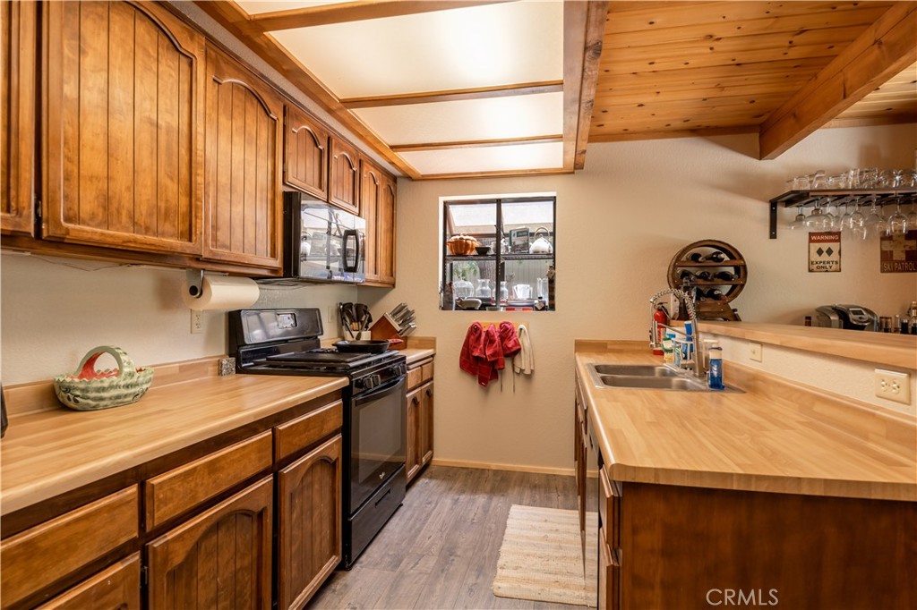 1608 Cascade Property Photo 13