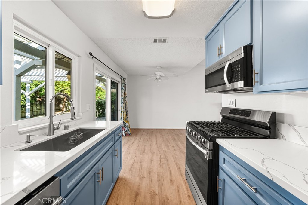 1557 Cambridge Avenue Property Photo 11