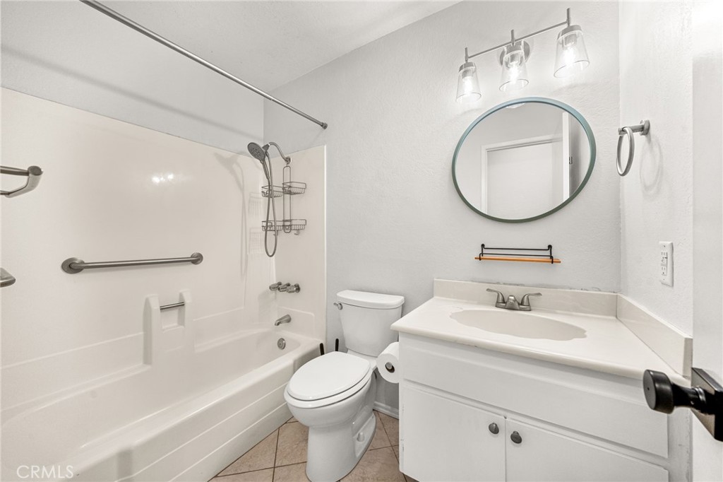 1557 Cambridge Avenue Property Photo 12