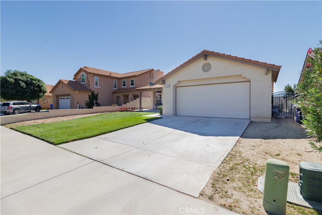 12573 Loma Verde Drive Property Photo 2