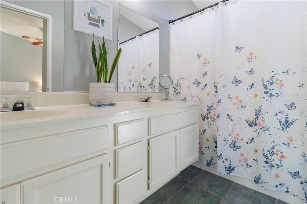 12573 Loma Verde Drive Property Photo 19