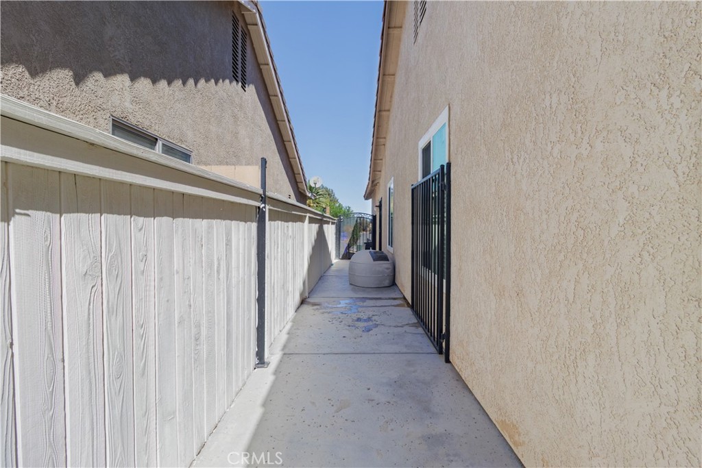 12573 Loma Verde Drive Property Photo 30