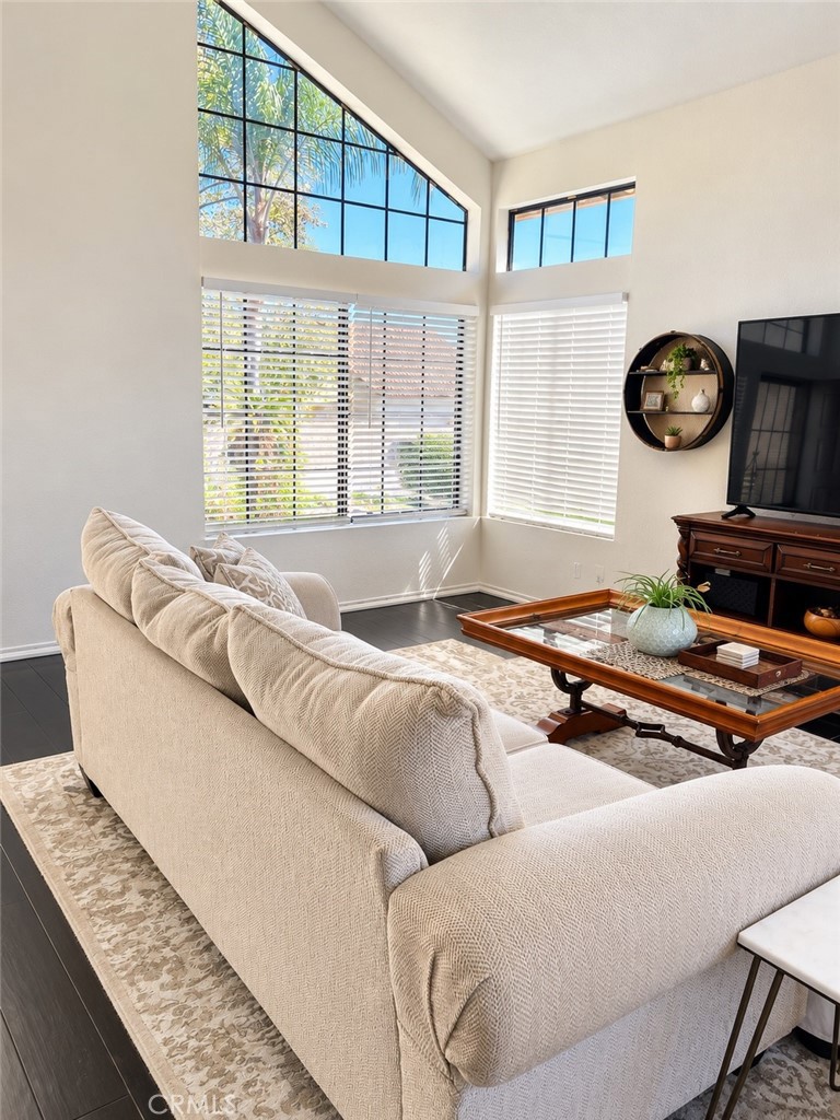 24583 Jacarte Property Photo 6