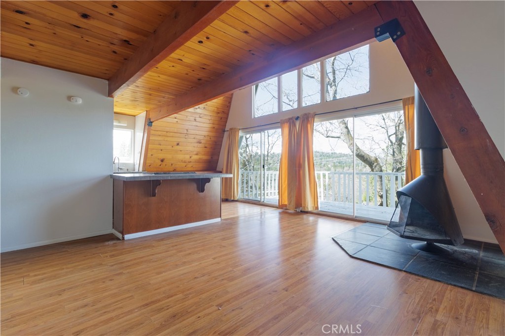 1415 Golden Rule Lane Property Photo 5