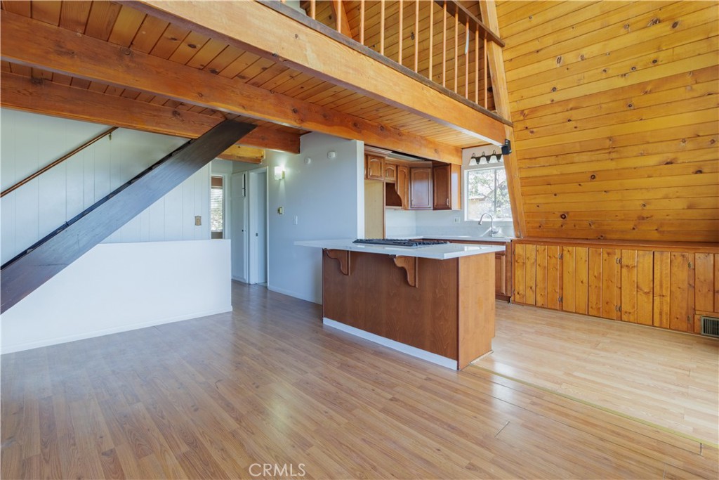 1415 Golden Rule Lane Property Photo 5