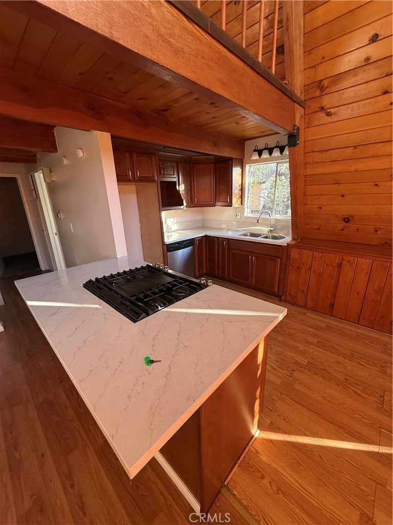 1415 Golden Rule Lane Property Photo 7