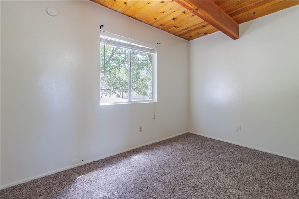 1415 Golden Rule Lane Property Photo 12