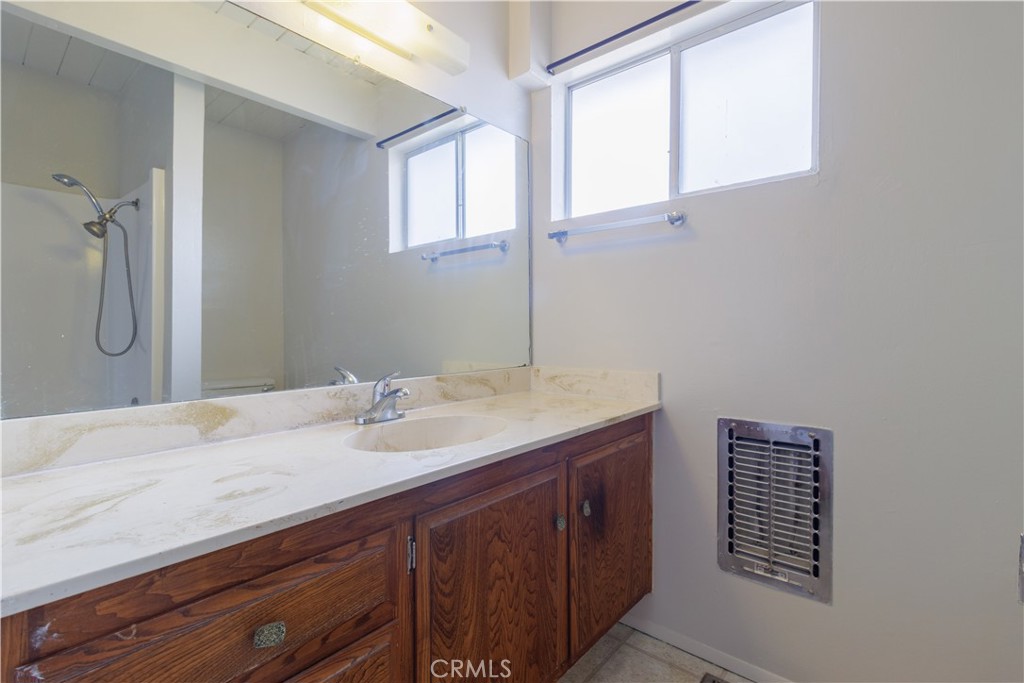 1415 Golden Rule Lane Property Photo 16
