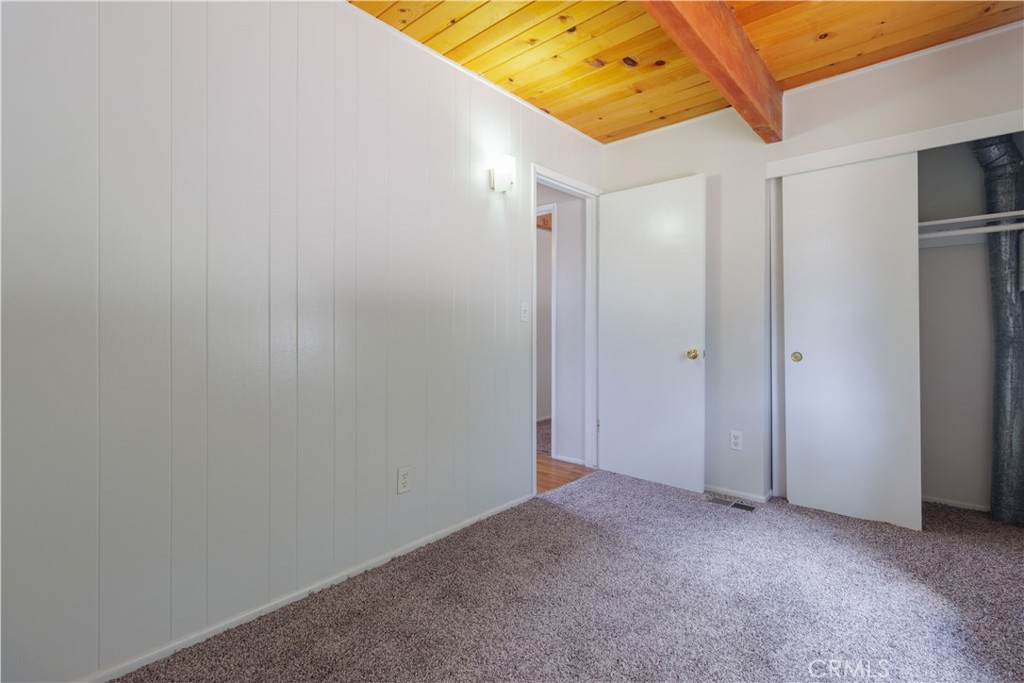 1415 Golden Rule Lane Property Photo 17