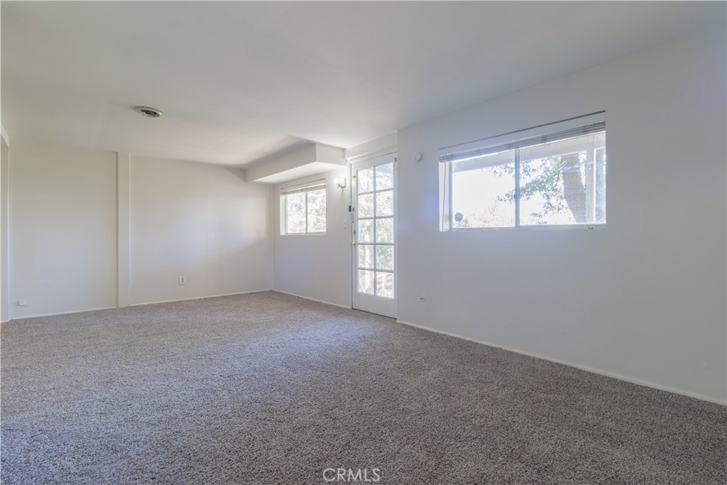 1415 Golden Rule Lane Property Photo 23