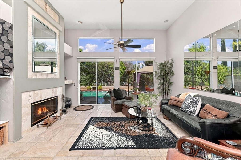435 Rembrandt Drive Property Photo 8