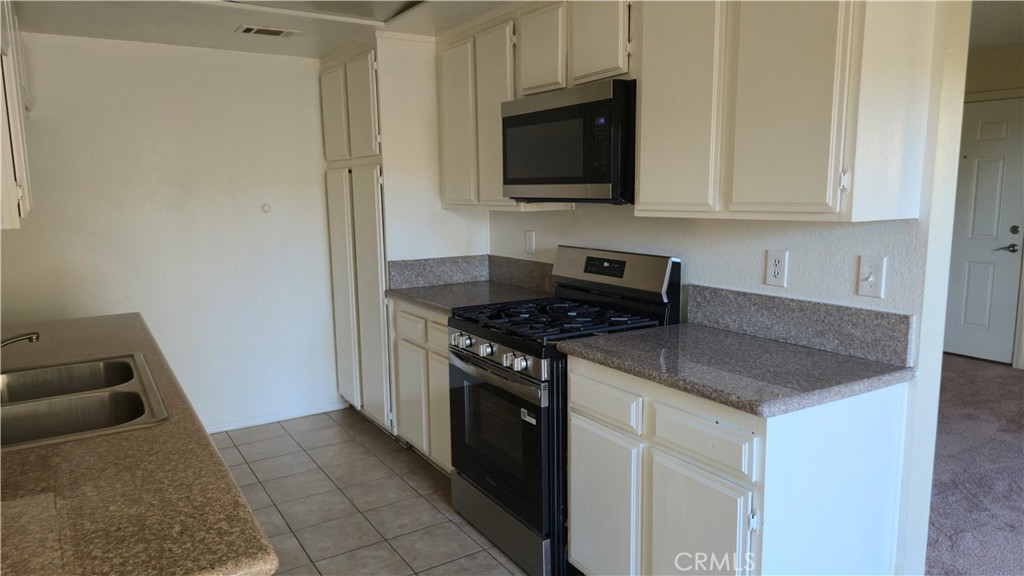 12420 Mount Vernon Property Photo 5