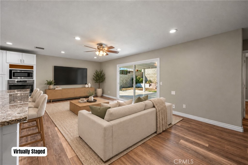 5616 Deodar Street Property Photo 5