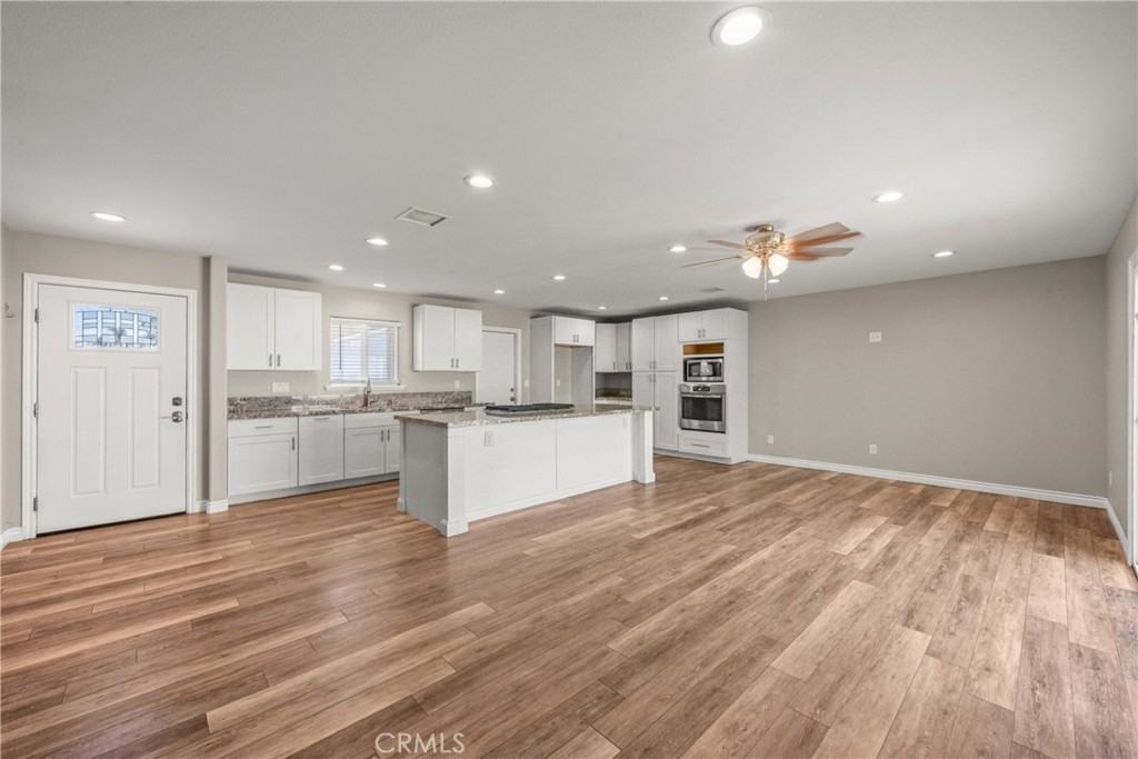 5616 Deodar Street Property Photo 8