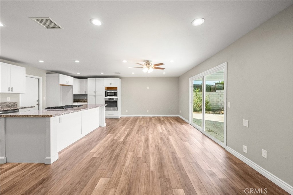 5616 Deodar Street Property Photo 14