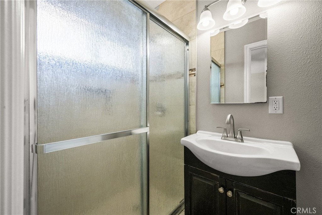 5616 Deodar Street Property Photo 20