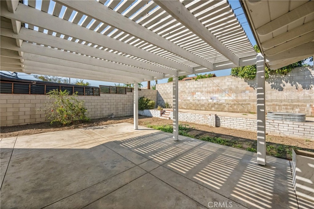 5616 Deodar Street Property Photo 29