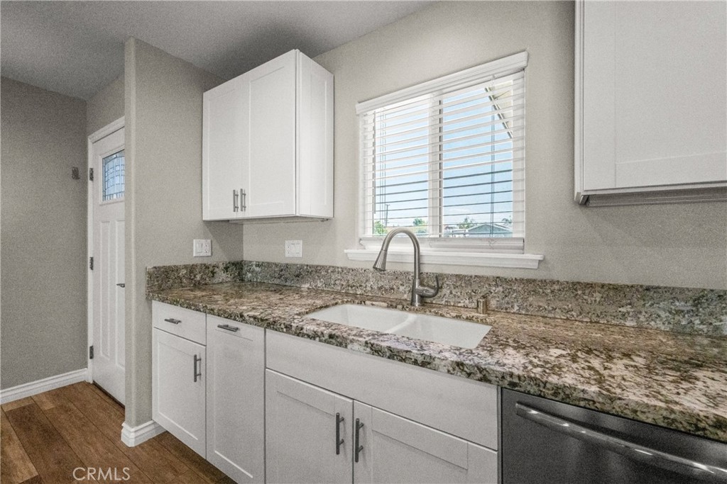 5616 Deodar Street Property Photo 48