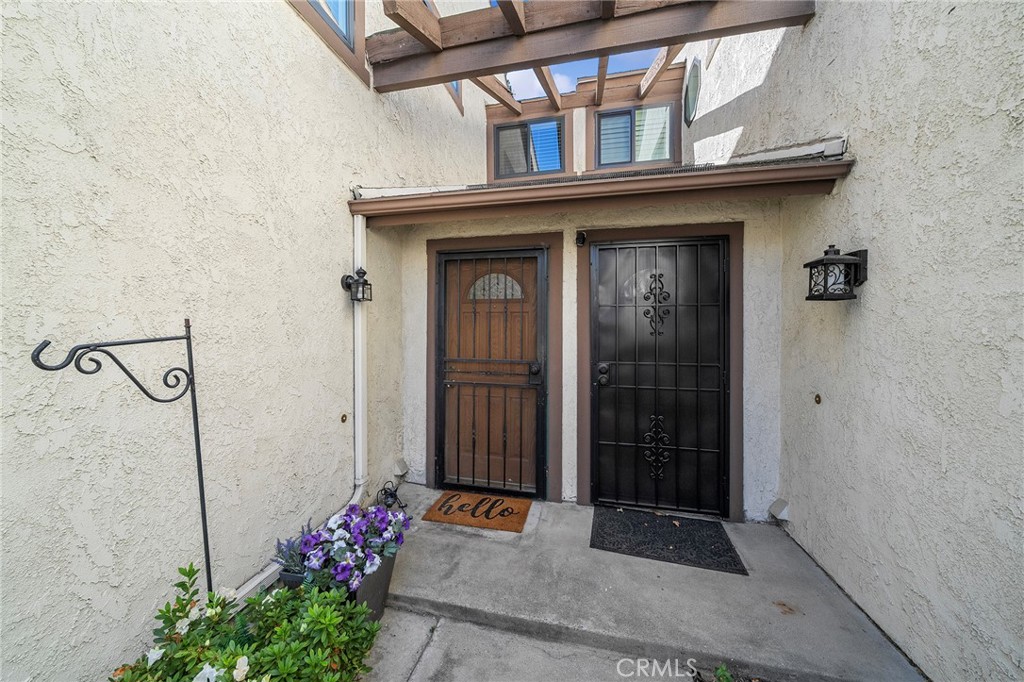 6635 Altawoods Way Property Photo 4