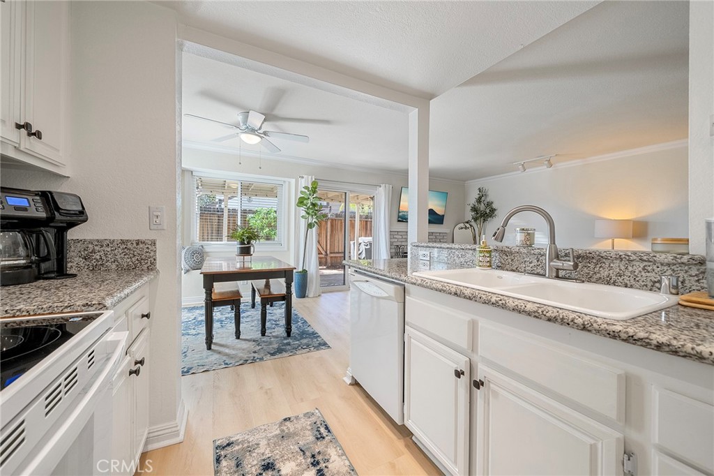 6635 Altawoods Way Property Photo 12