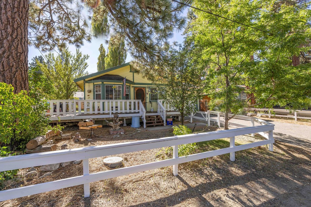 1312 E Country Club Boulevard Property Photo 2
