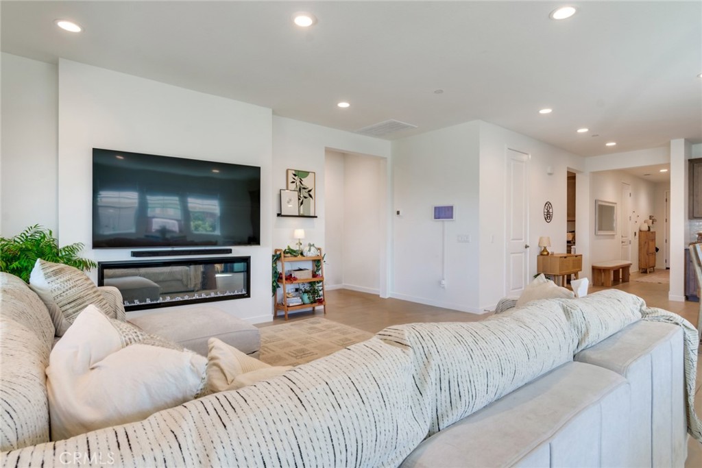 11412 Pinon Property Photo 5