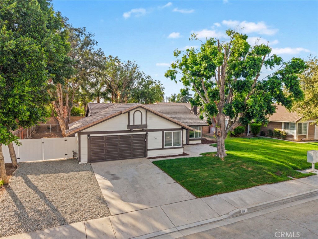 156 S Loretta Avenue Property Photo 1