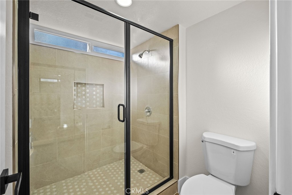 156 S Loretta Avenue Property Photo 18